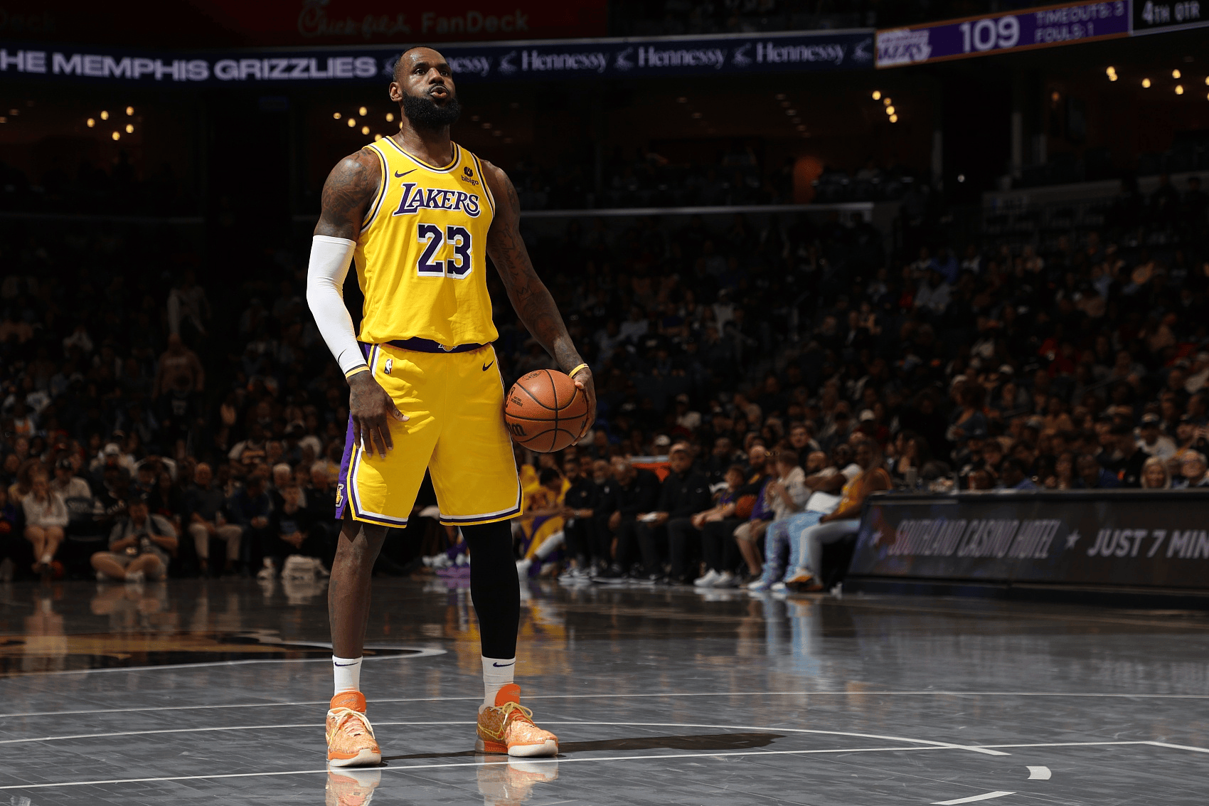 开云官方入口-NBA总决赛倒计时,芝加哥公牛冲刺阶段复出首秀,细节引发关注,悬念犹存,数据趋势出现新变化的简单介绍