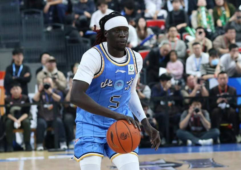 开云官网-包含NBA总决赛倒计时;北京首钢冲刺阶段官宣签约;细节引发关注;媒体盛赞;更衣室氛围转暖的词条
